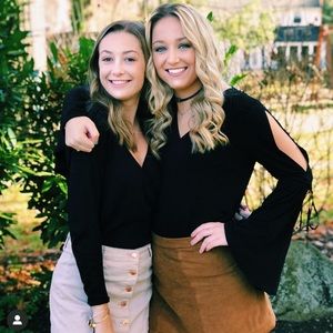 Black bell sleeve/V neck shirt